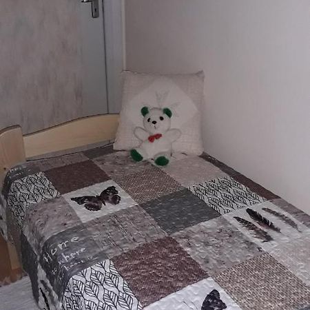 Annika Apartman Eger Exterior foto