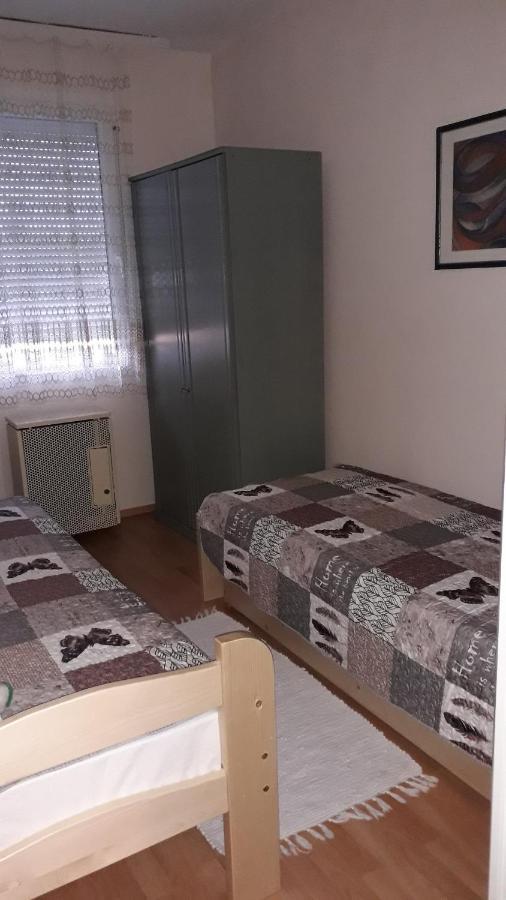 Annika Apartman Eger Exterior foto