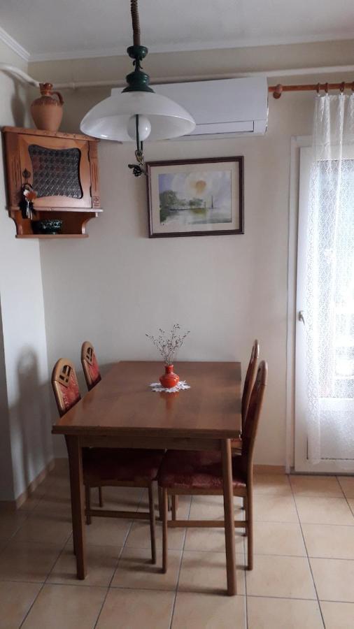 Annika Apartman Eger Exterior foto